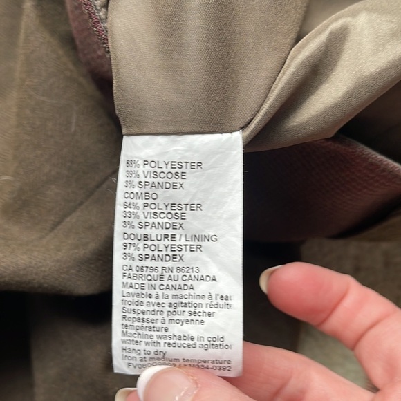 Tristan Brown Skirt Size 2 Made in Canada - Picture 8 of 11